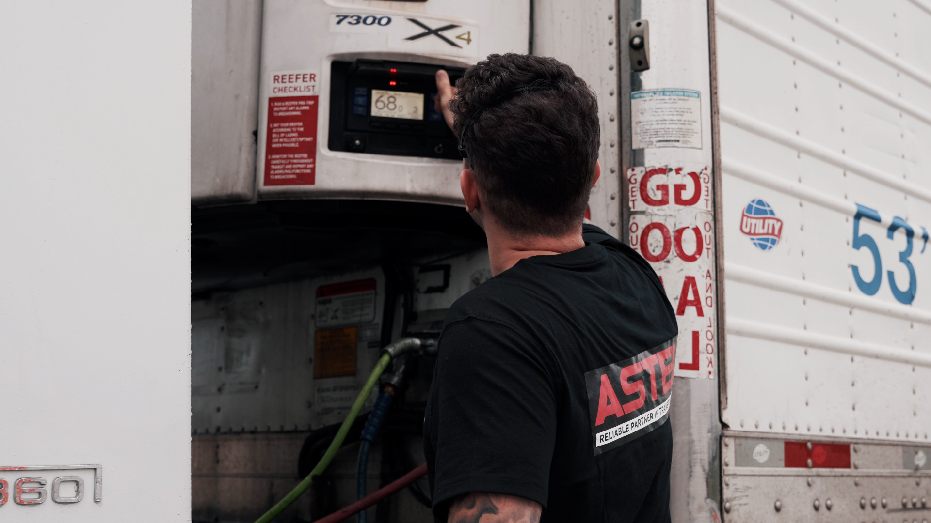 Reefer vs Dry Van