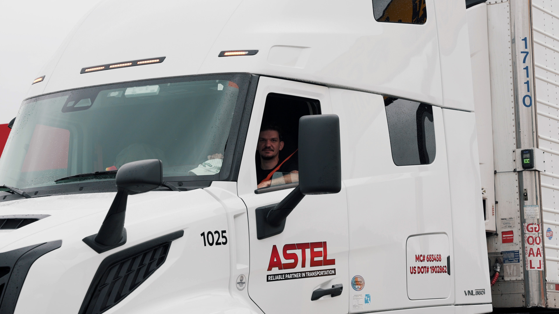 Top 20 Trucking Companies With the Best Sign-On Bonuses